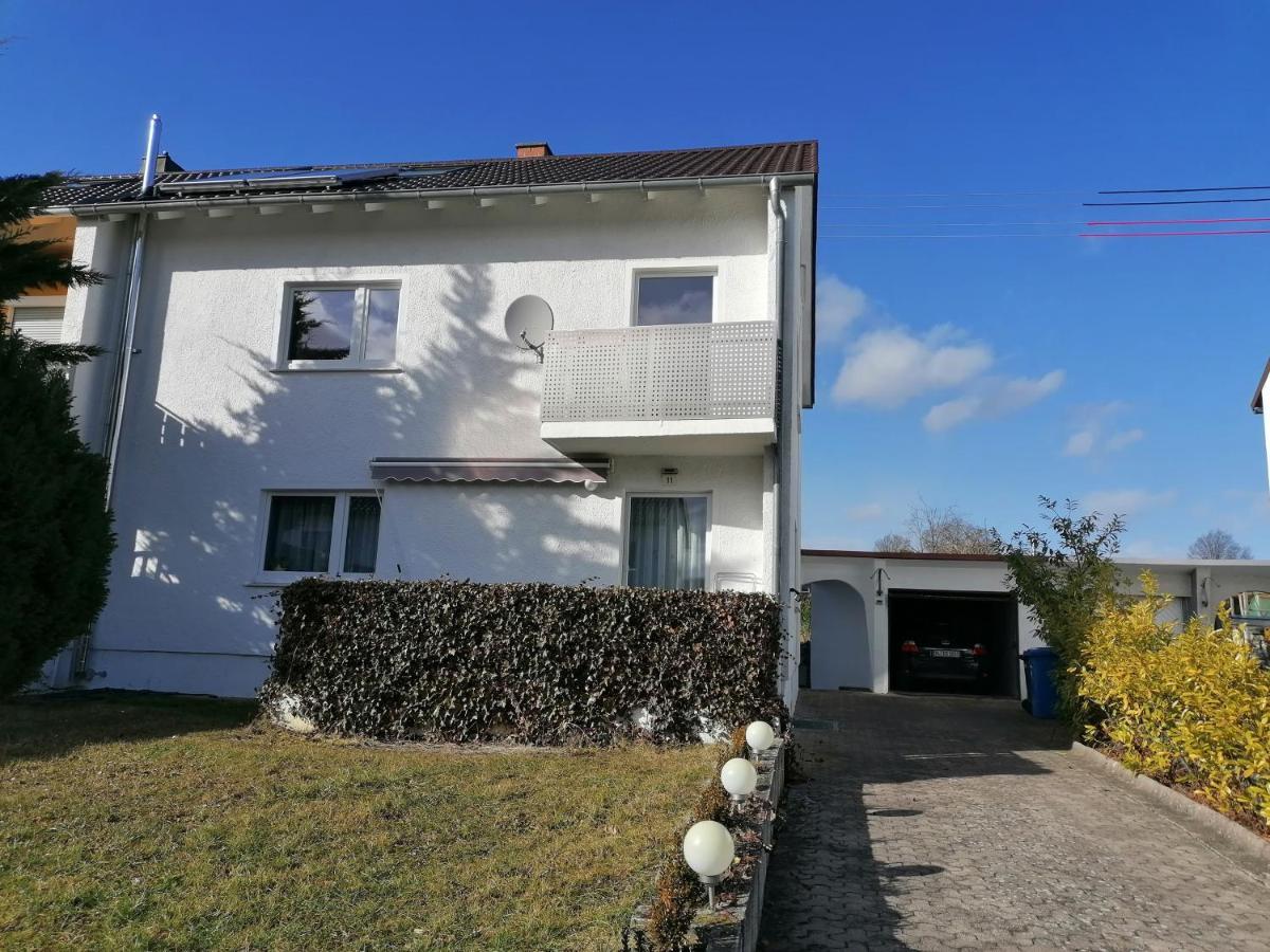 Schoene Einliegerwohnung In Хехинген Екстериор снимка
